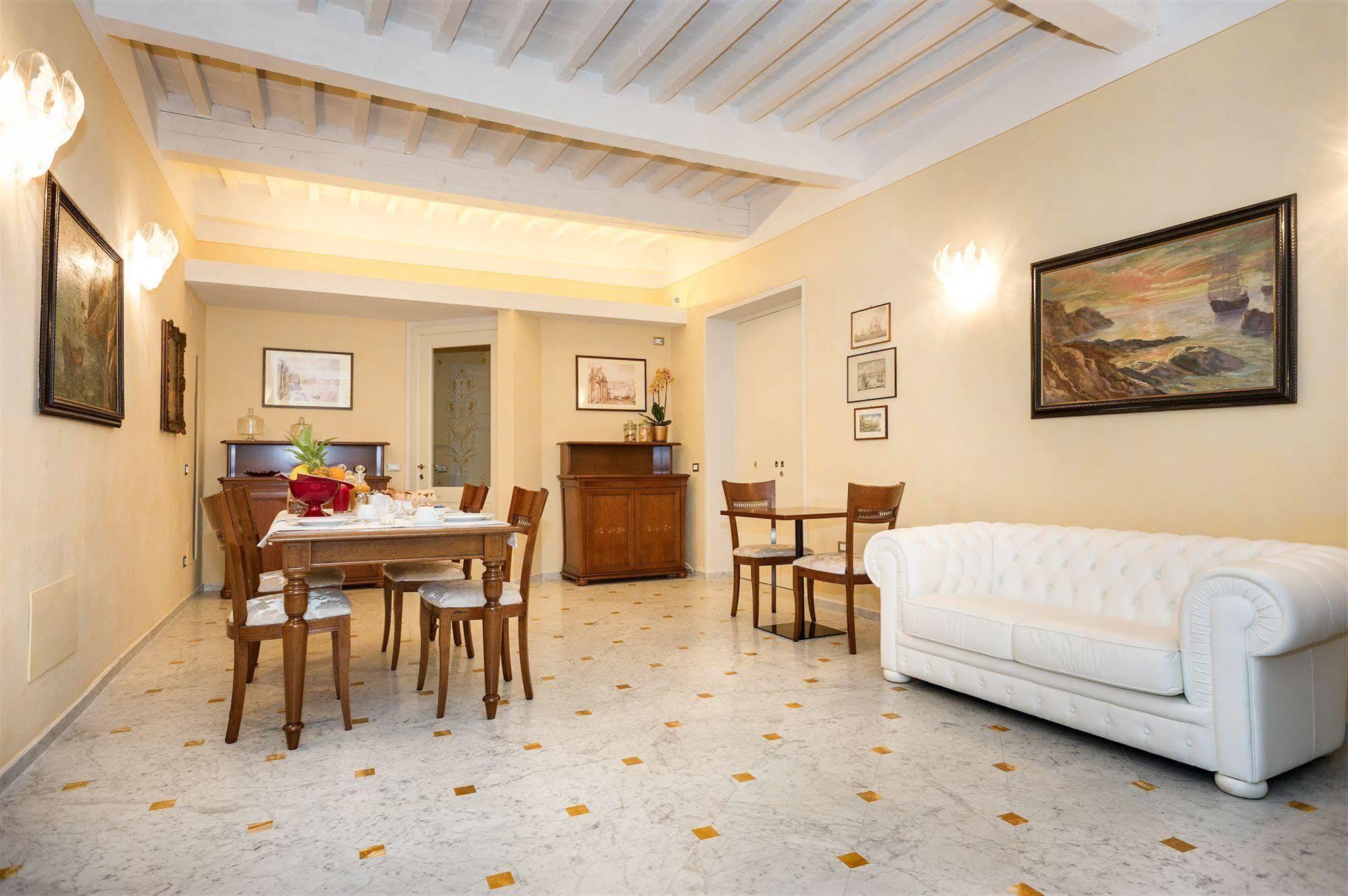 Relais Dei Mercanti And Bed & Breakfast
