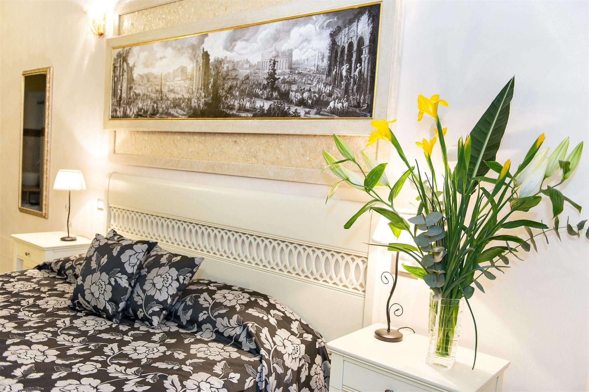 Relais Dei Mercanti And Bed & Breakfast Pisa